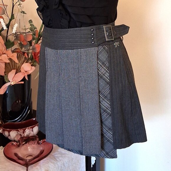NWT DEPT Pleated Gray Mini High Waist Short Skirt Women’s Fall Winter Skirts - Picture 5 of 12